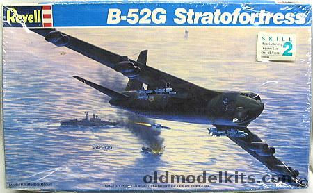 Revell 1/144 B-52G Stratofortress with Harpoon - Bagged, 4583 plastic model kit